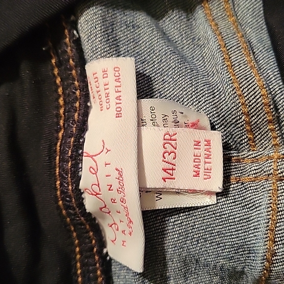 Maternity jeans - Picture 2 of 3